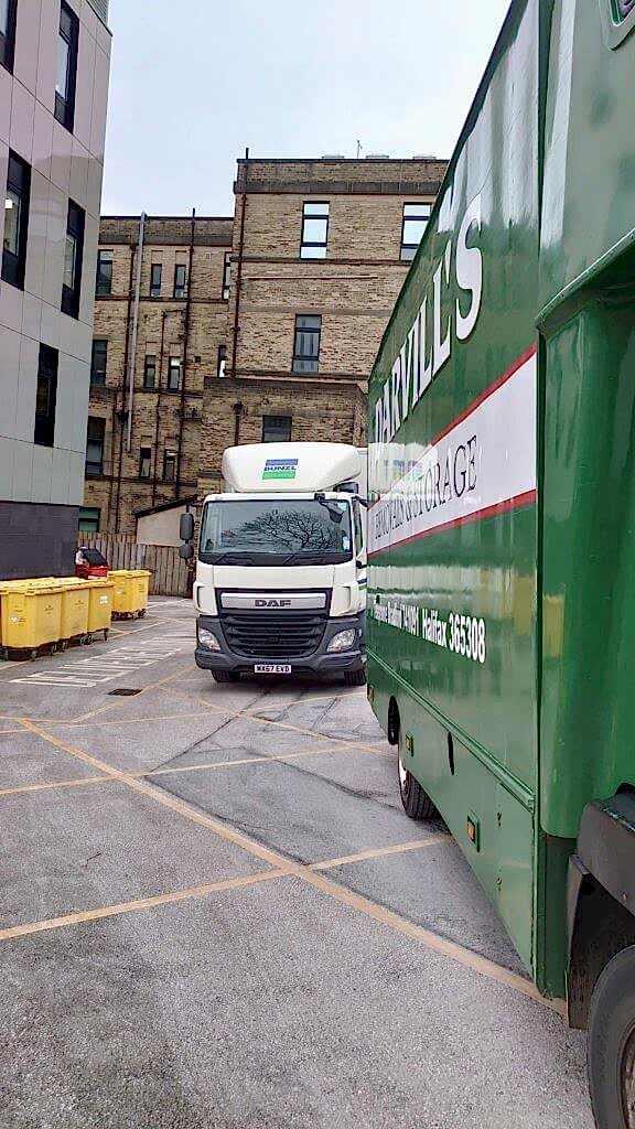 What are the benefits of using a removals company?